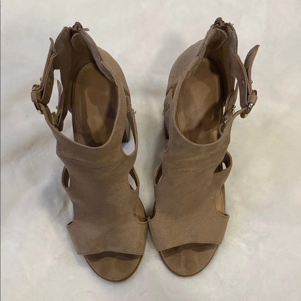Apt. 9 Beige Strappy Block Heels